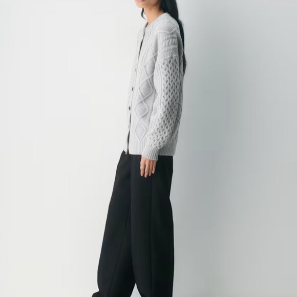 NWT Aritzia Heritage Knit Merino Wool Crew Cardigan Heather Chrome S - Picture 3 of 6